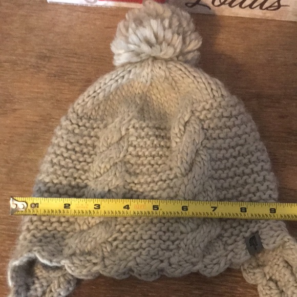 The North Face Beige Wool Winter Hat - Picture 6 of 8